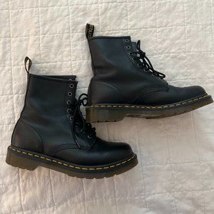 Dr Martens Women’s 1460 Originals Eight Eye Lace Up Boot size 41/9 us